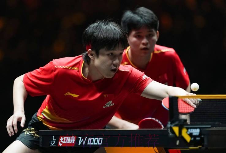 世乒联冠军赛多哈站1/4决赛:林诗栋VS梁靖崑 集锦 世乒联冠军赛多哈站1/4决赛:林诗栋VS梁靖崑 集锦